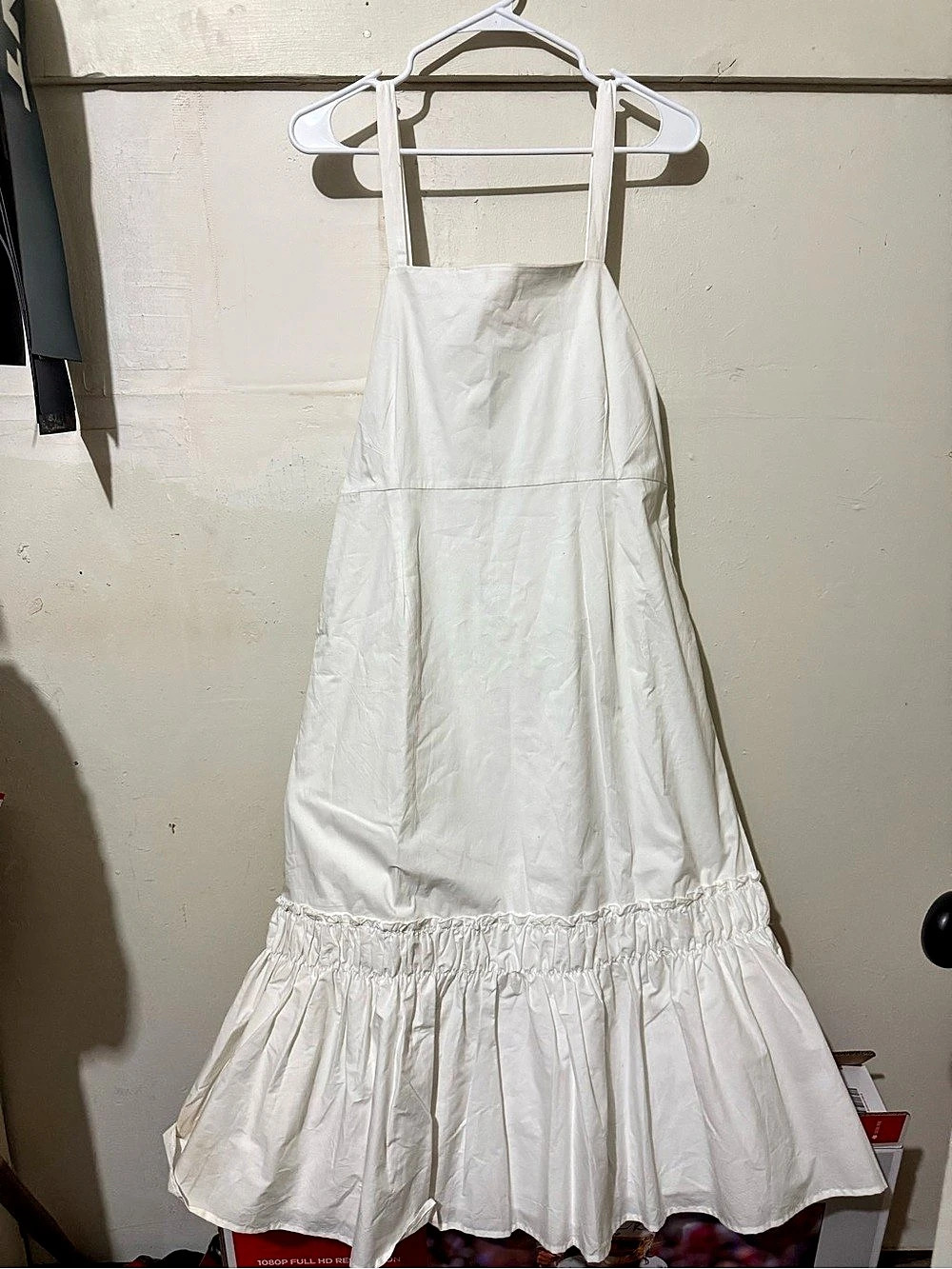 White Size X-Large NWT
